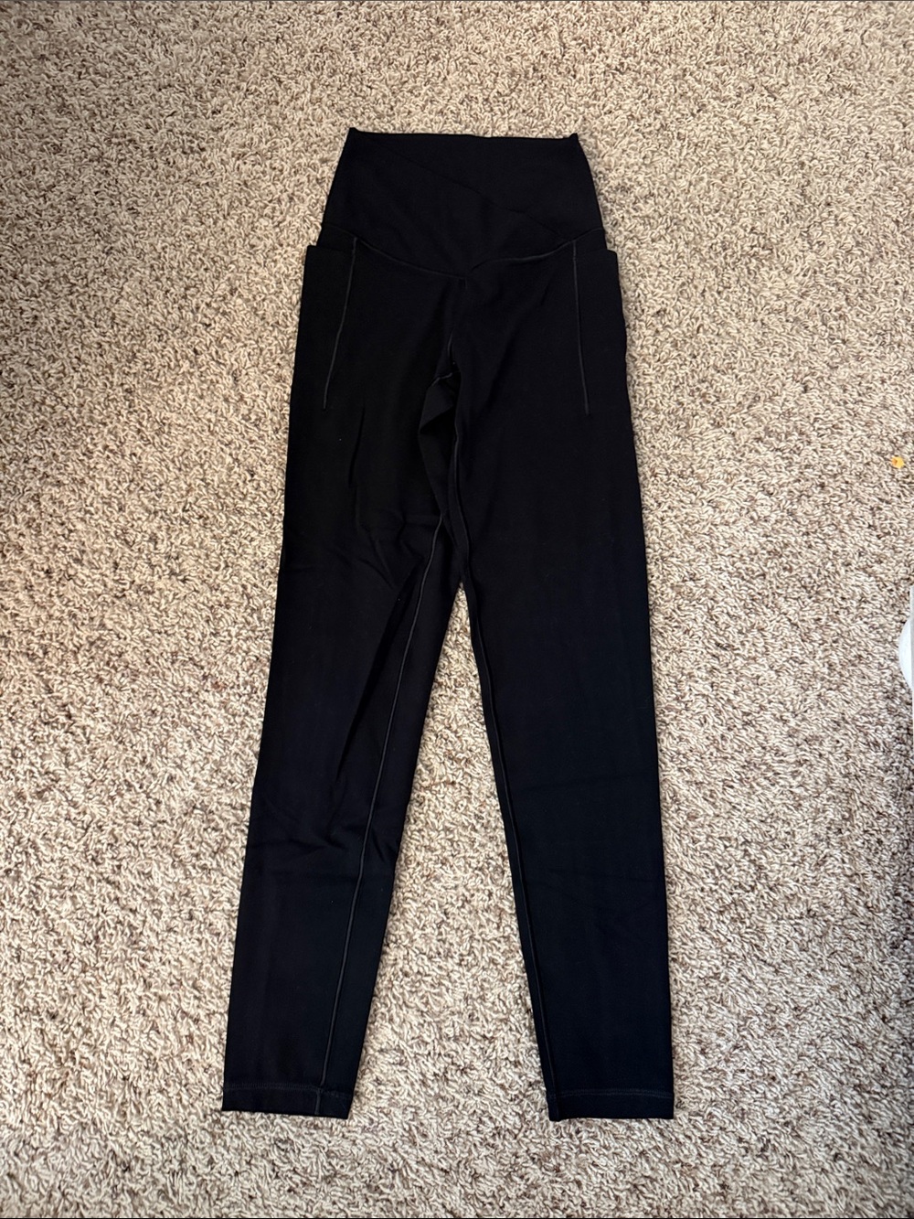 Black High-Waist Leggings with pockets